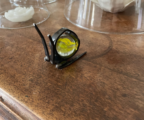 Escargot noir boulet